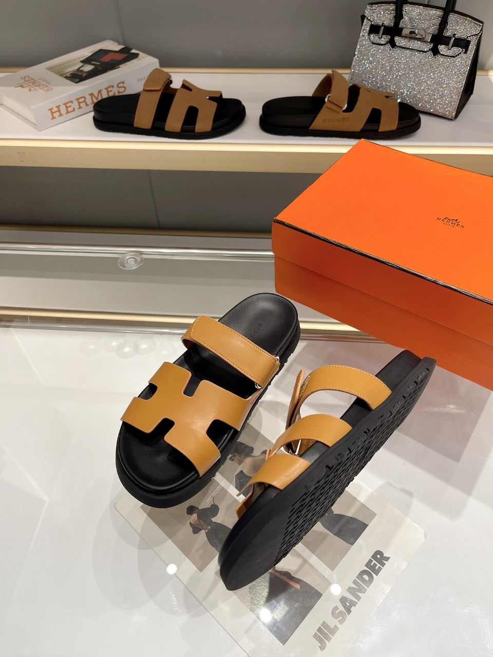 Hermes Sandal Chypre Beige Schwarz Sohle
