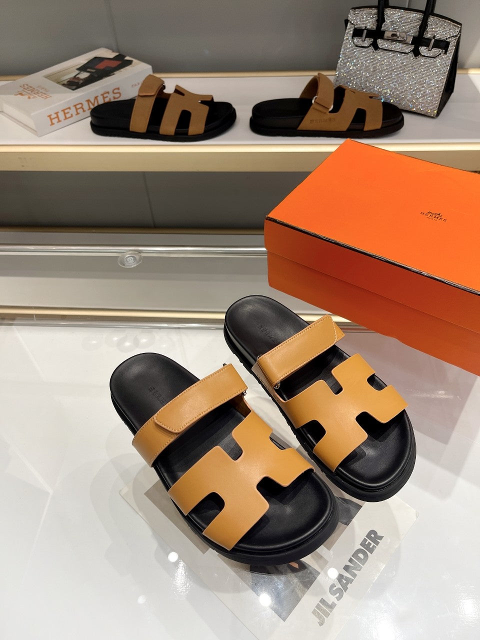 Hermes Sandal Chypre Beige Schwarz Sohle