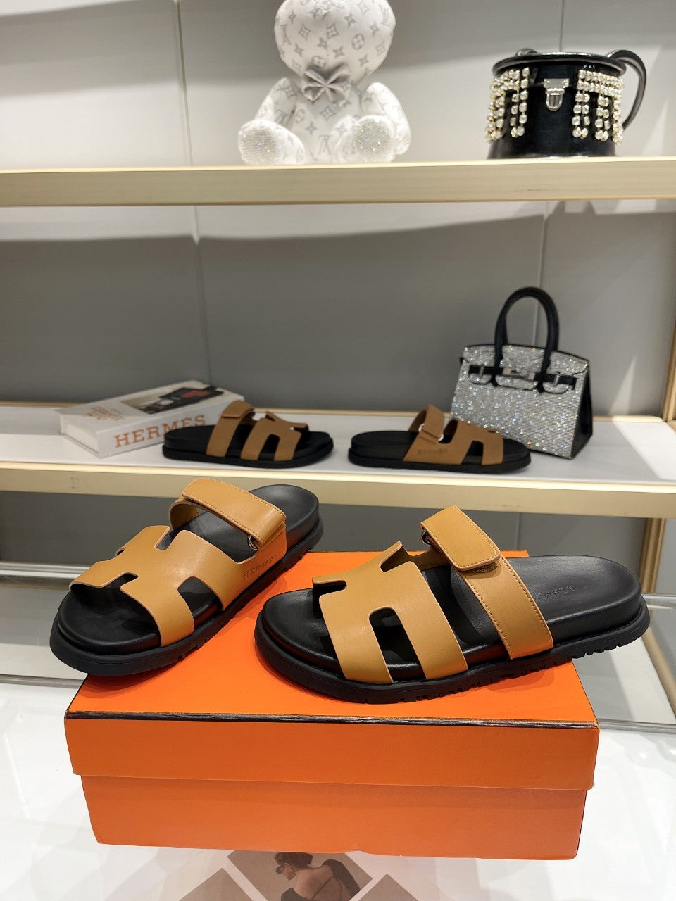 Hermes Sandal Chypre Beige Schwarz Sohle