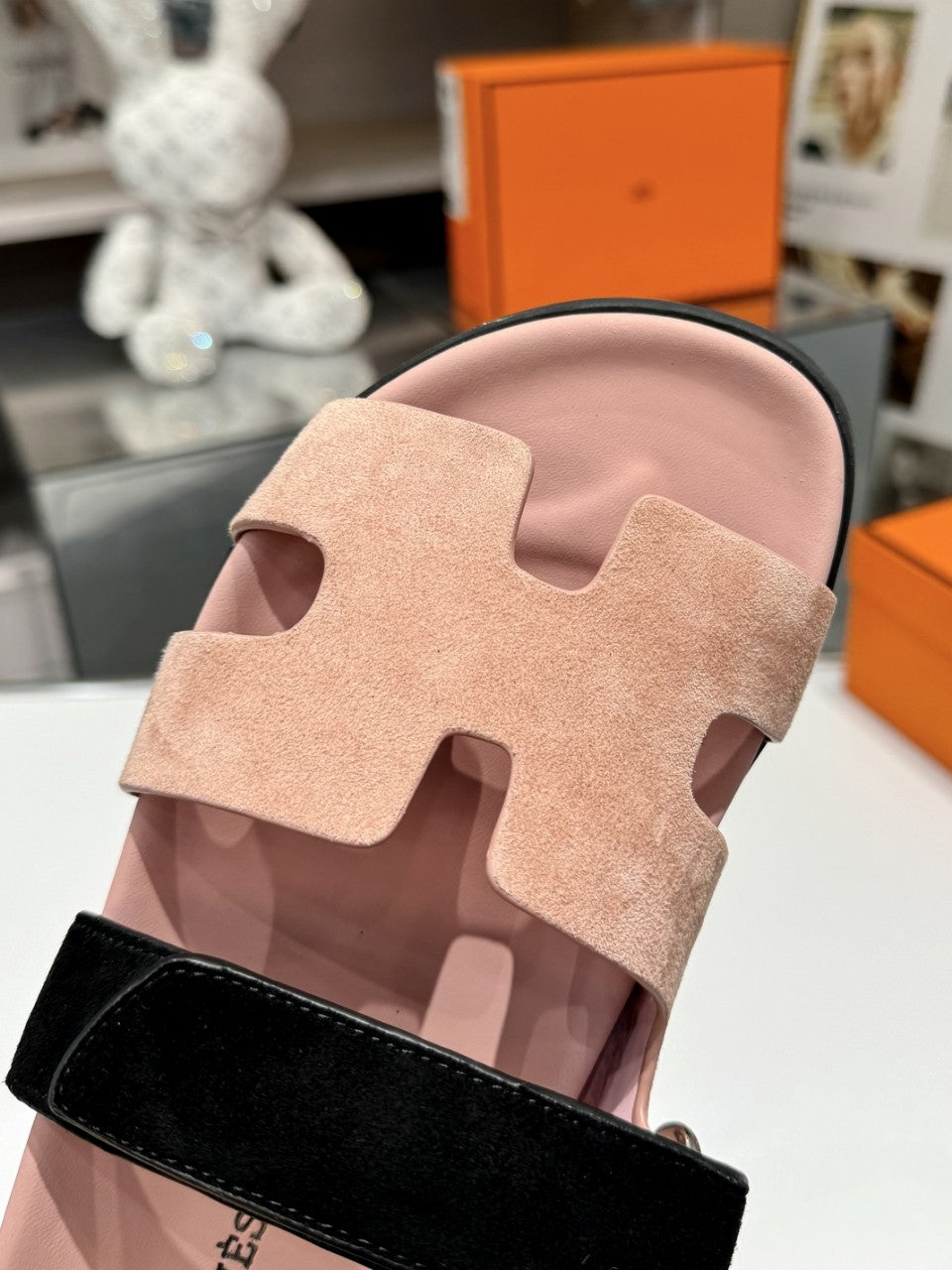 Hermes Sandal Chypre Velvet Baby Rosa Black Belt