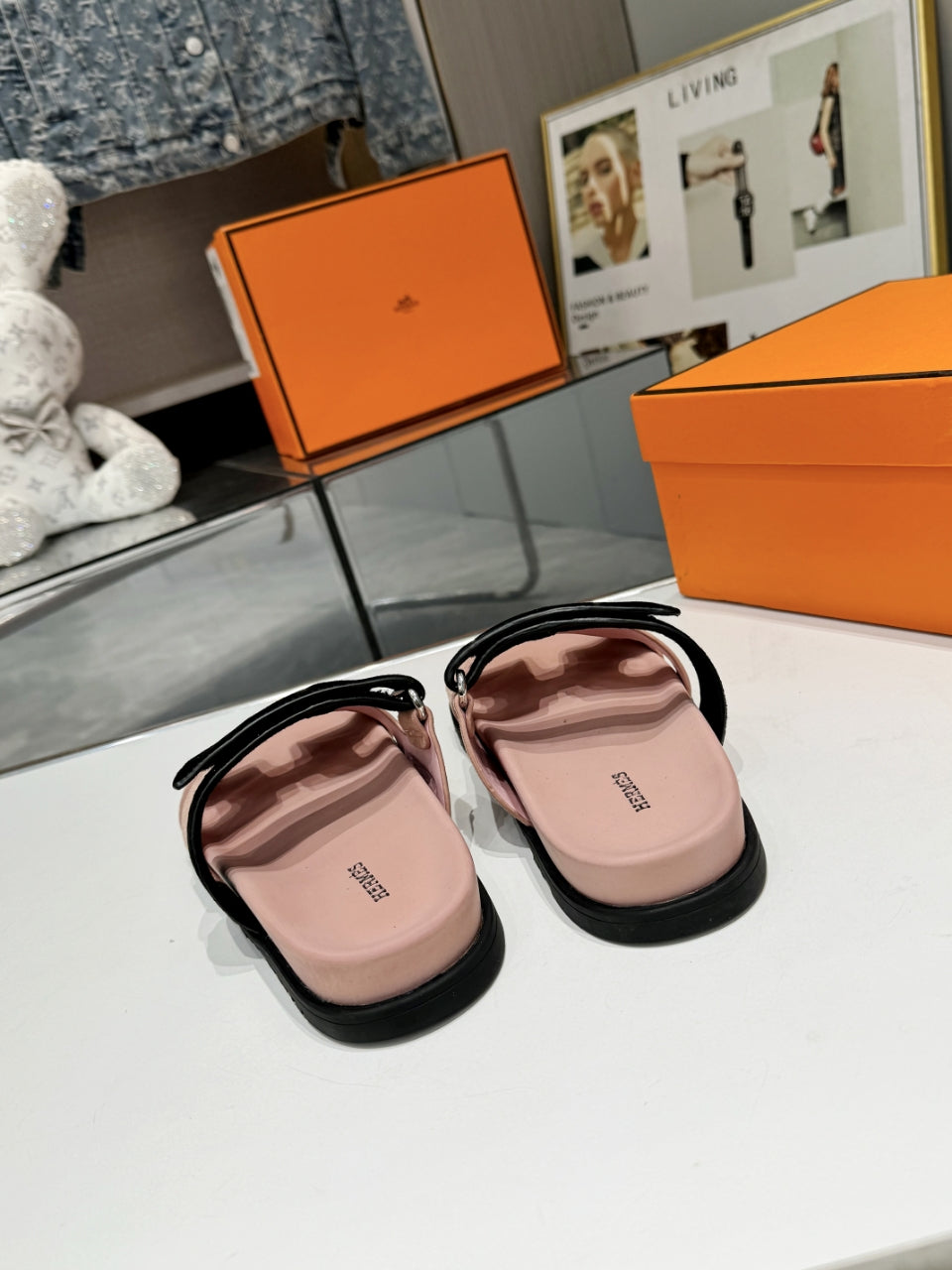 Hermes Sandal Chypre Velvet Baby Rosa Black Belt