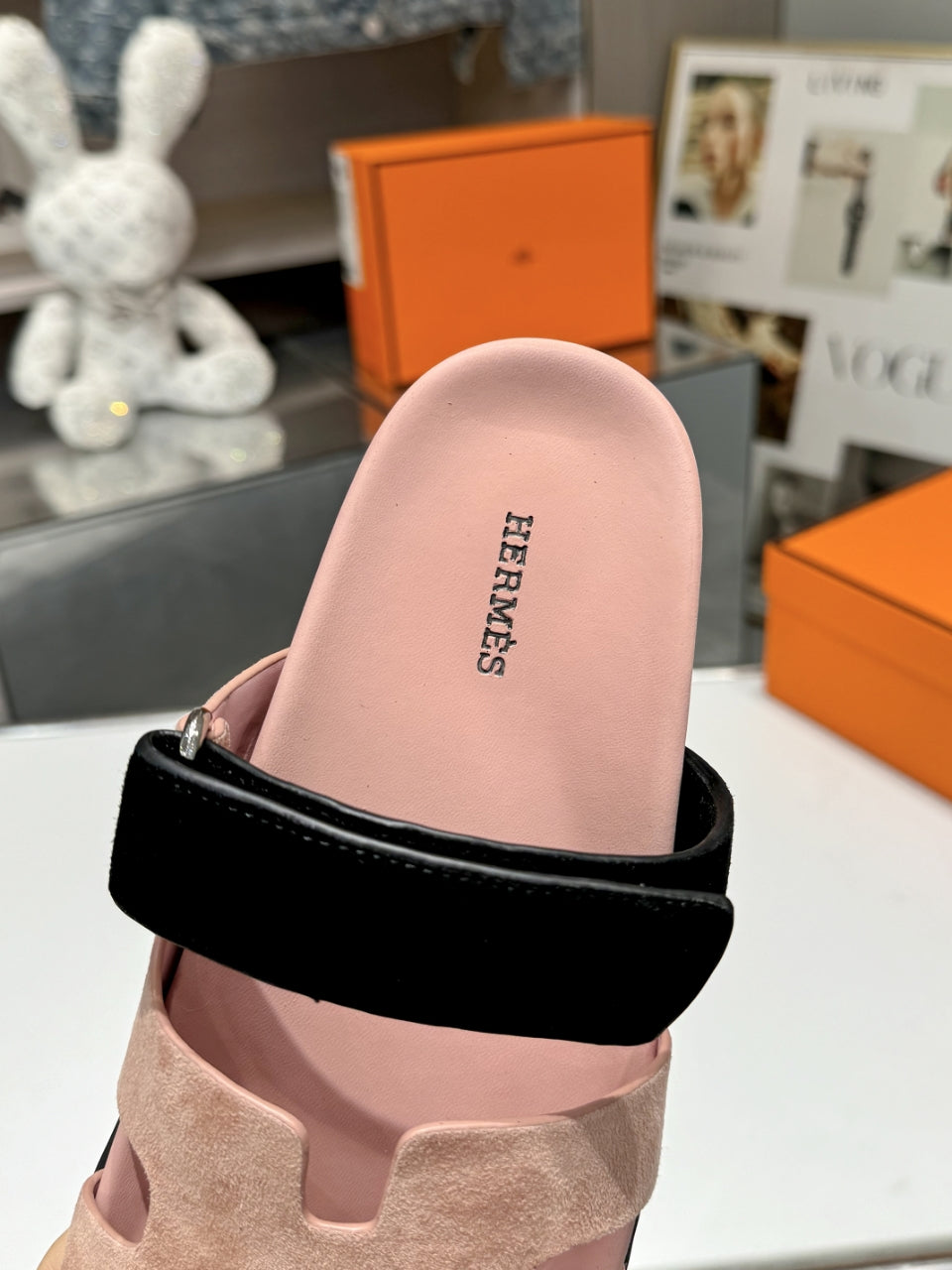 Hermes Sandal Chypre Velvet Baby Rosa Black Belt