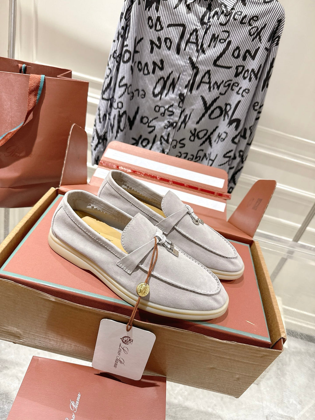 Loafer Prestige Charms Beige