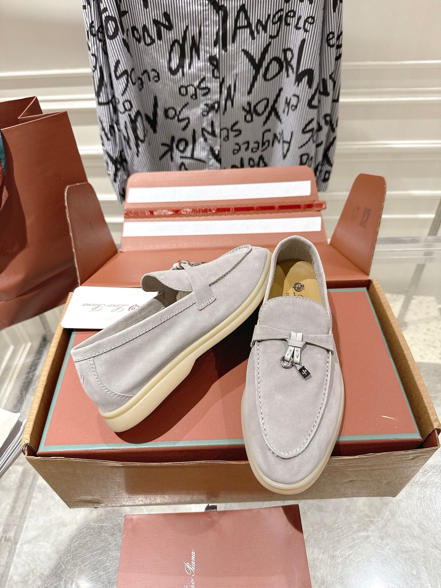 Loafer Prestige Charms Beige