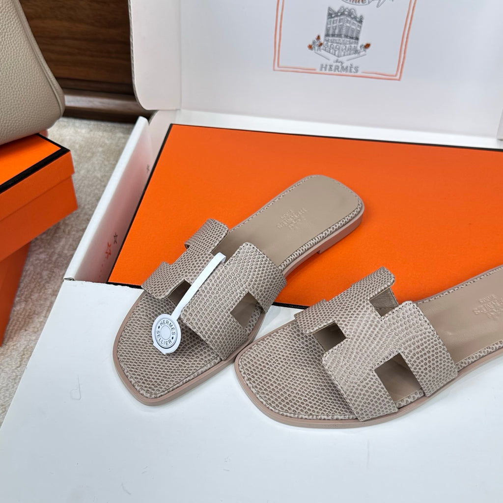 Monaco Sandal Opal Grey Croco Optic